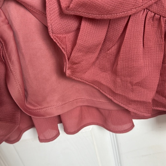 Express Ruffle Faux Wrap Dress Mauve Pink NWT - Picture 4 of 7